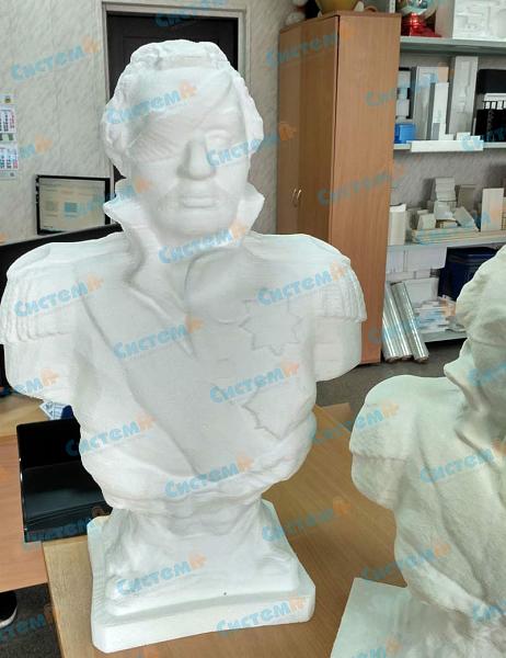 Бюст Кутузова из пенопласта Бюст Кутузова из пенопласта